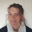 Stéphanie, praticienne bien-être chez Instants pour Soi.